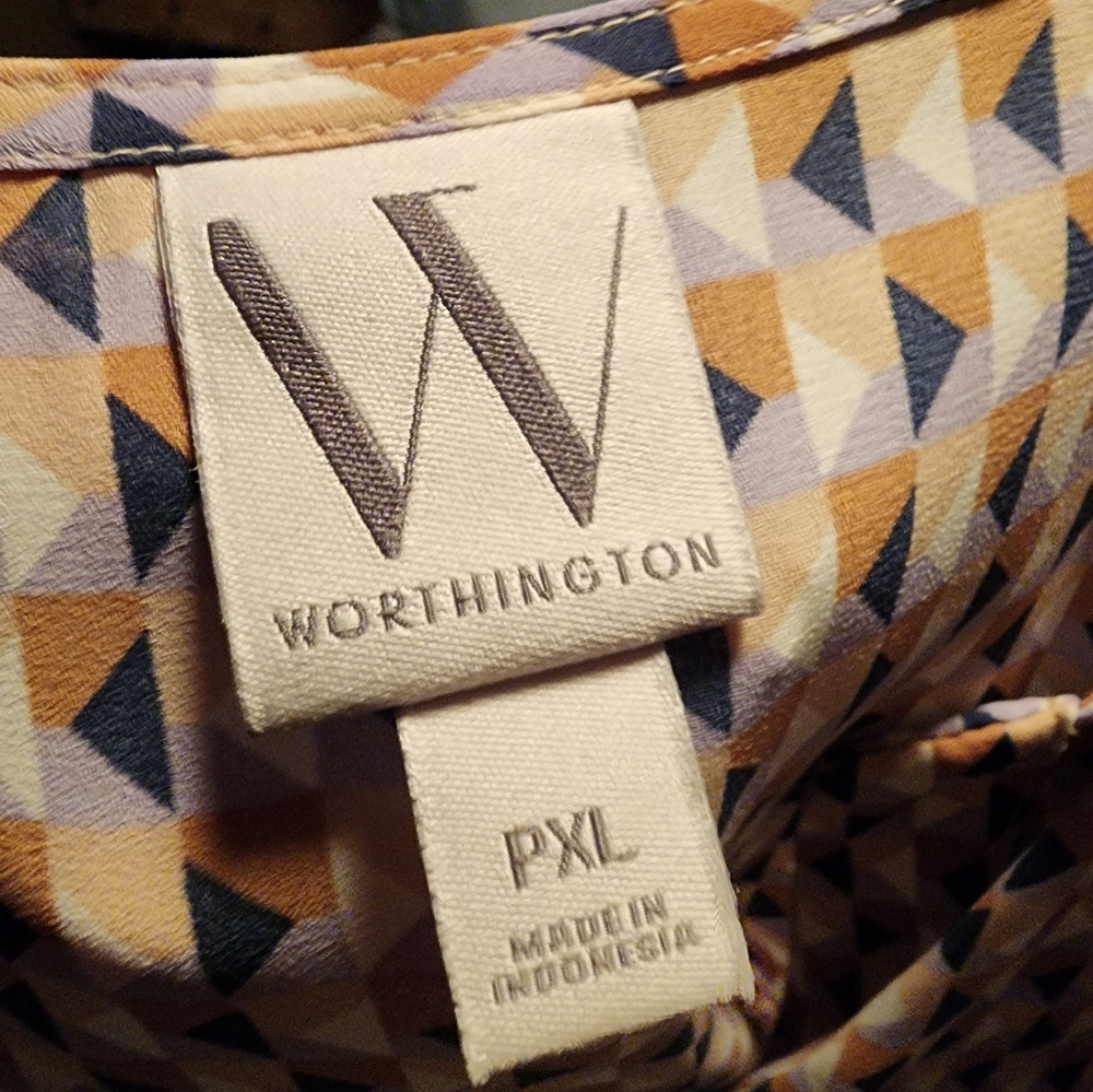 Geometric Pattern Button-Up Blouse - image 4